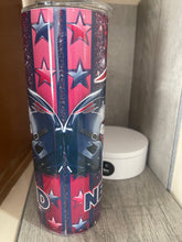 Load image into Gallery viewer, 20 oz Graphic Tumbler- Patriots Football
