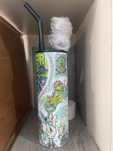 Load image into Gallery viewer, 20 oz Graphic Cold Smoke Hookah (Bong)- Stoner Kush
