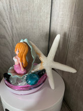 Load image into Gallery viewer, 20 oz Specialty 3D Topper Lid- For 20 oz Tumblers- Action Figures, Super Heroes, Barbie
